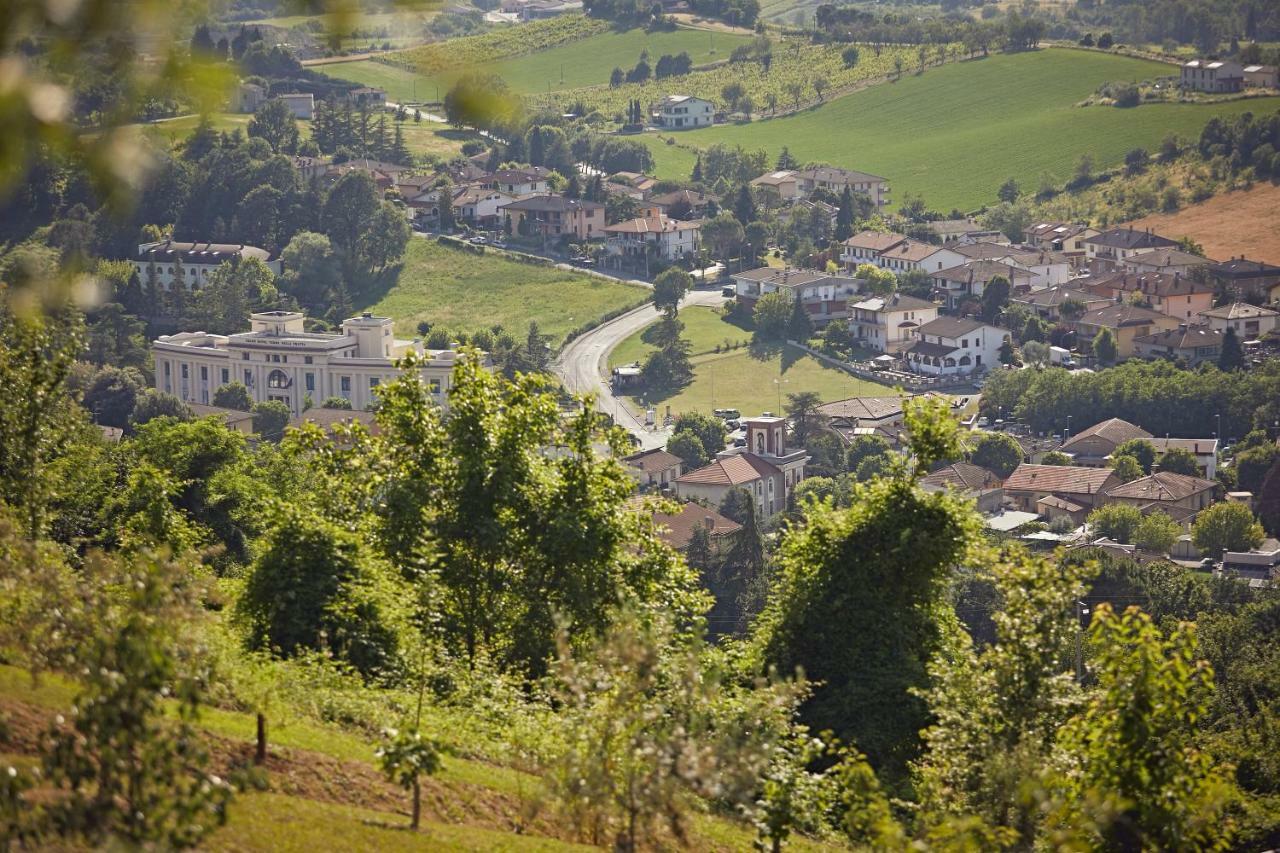Albergo Romagna فراتّا تيرمي المظهر الخارجي الصورة